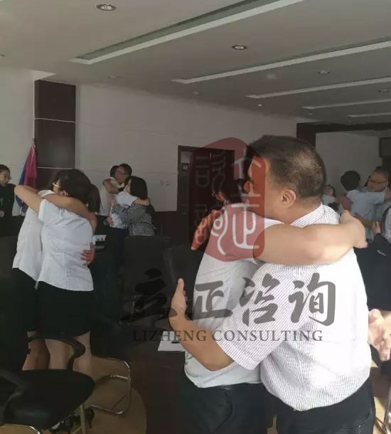 培訓單位：某保險股份有限公司白銀分公司培訓時間：11月20日培訓課程：拓展訓練培訓人數(shù)：61人